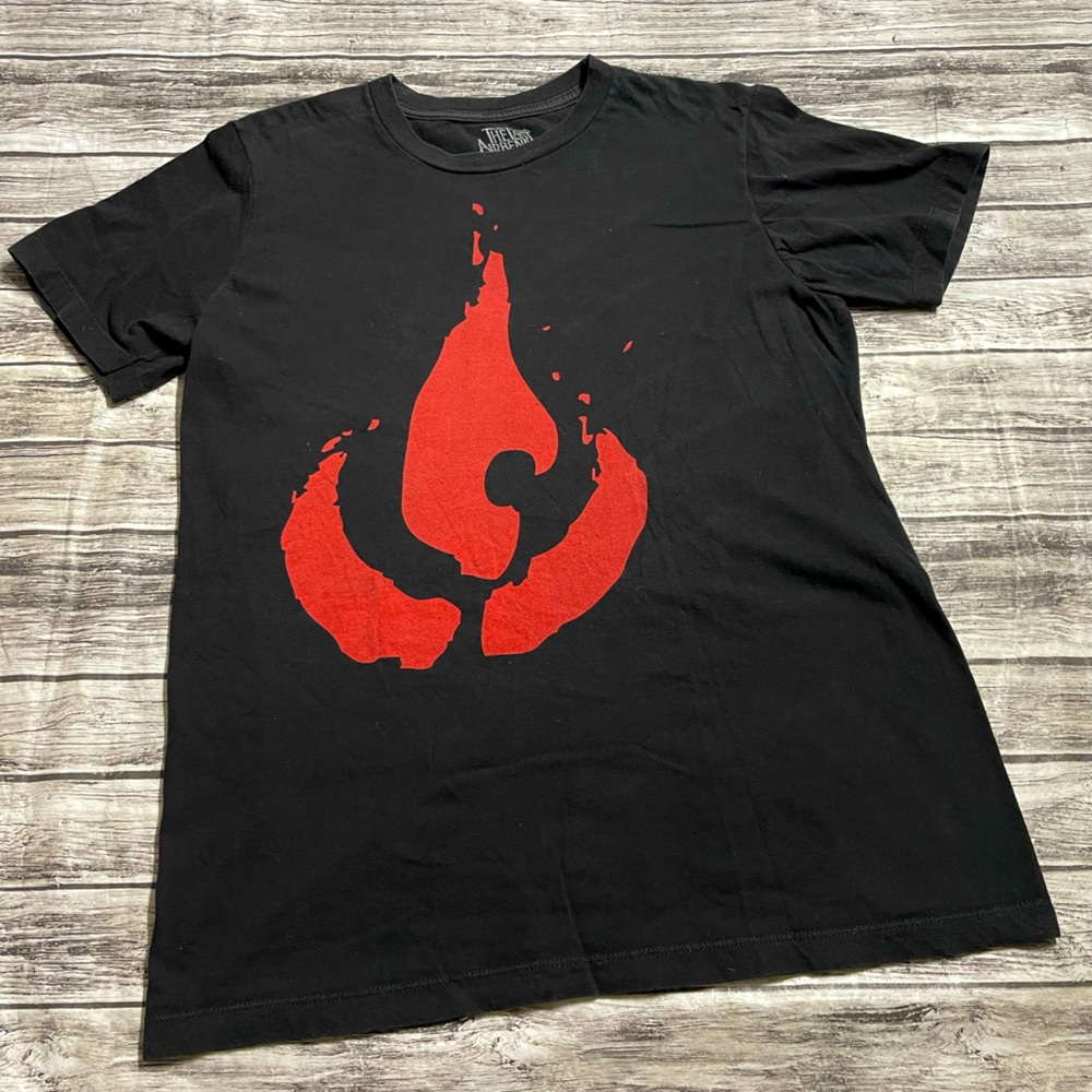 Mens Medium Avatar The Last Airbender Fire Nation shirt good used condition